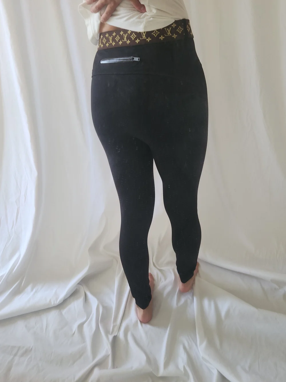 Louis VUITTON black Ski Leggings Pockets Designer Chic Fashion Skinny Sweaty Wic